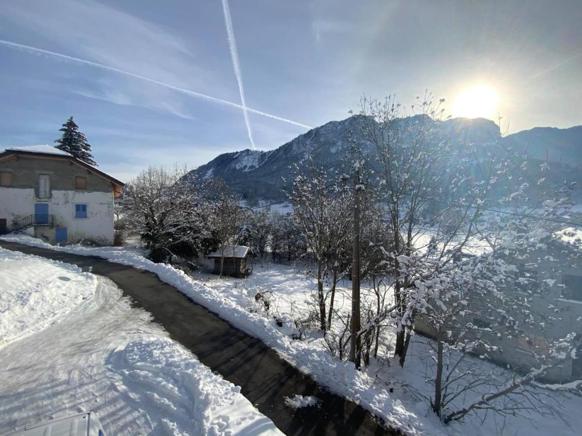 Votre Studio Balneo Bien-Etre A La Montagne Thollon-les-Memises Ngoại thất bức ảnh